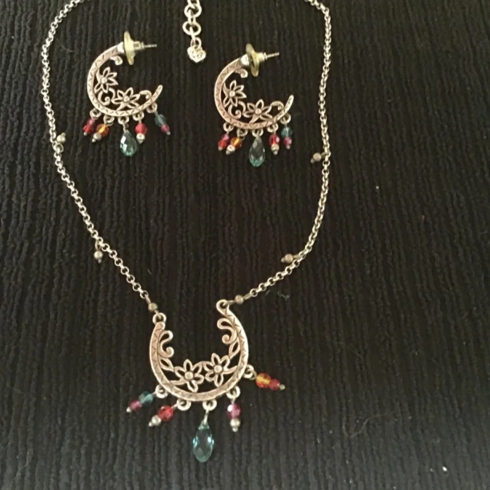 New Brighton necklace & earring set - Picture 2 of 7